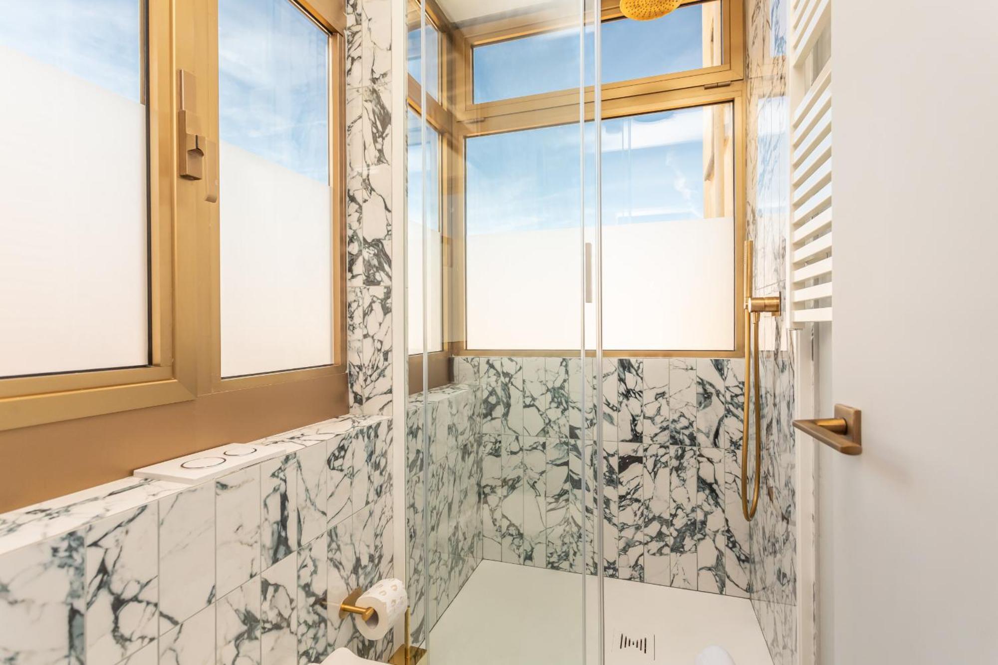 Spanish Steps Exclusive 3bdr Apartment