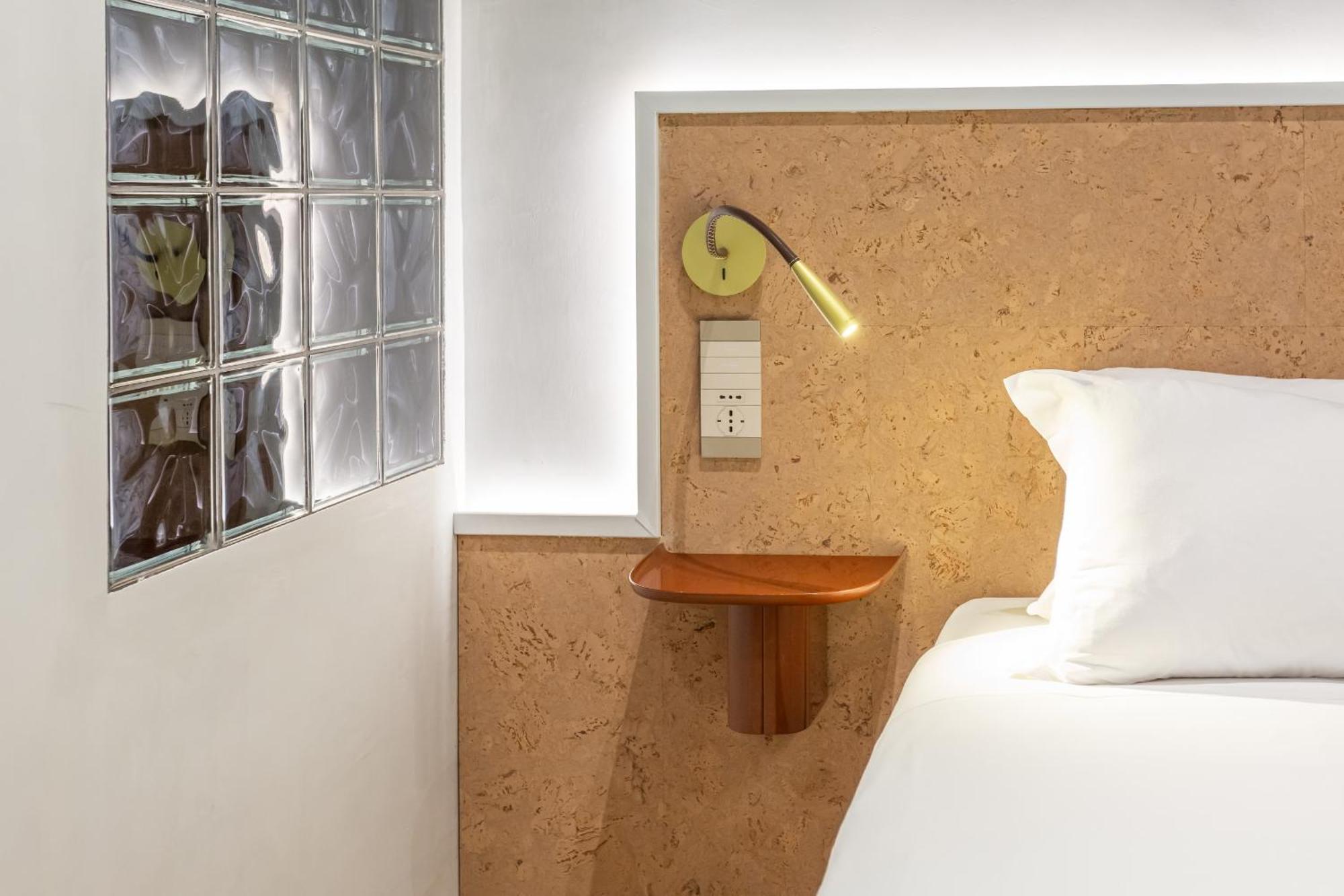 Spanish Steps Exclusive 3bdr *