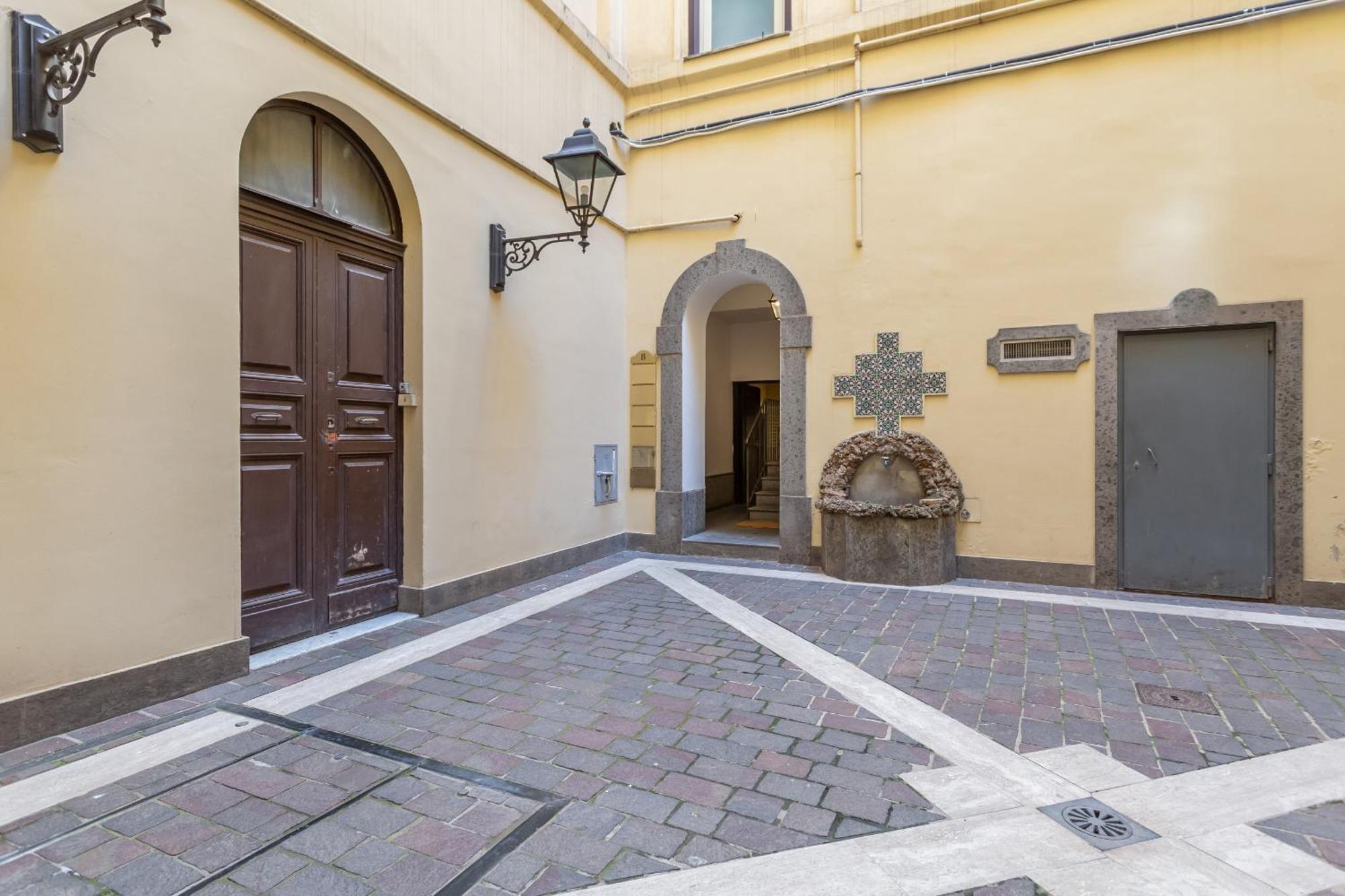 Spanish Steps Exclusive 3bdr Apartment *