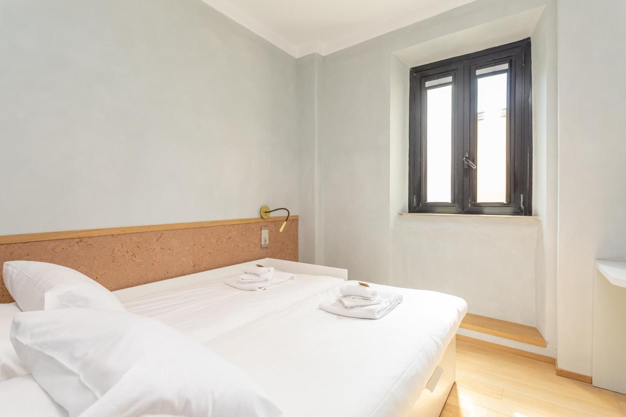 Spanish Steps Exclusive 3bdr Apartment