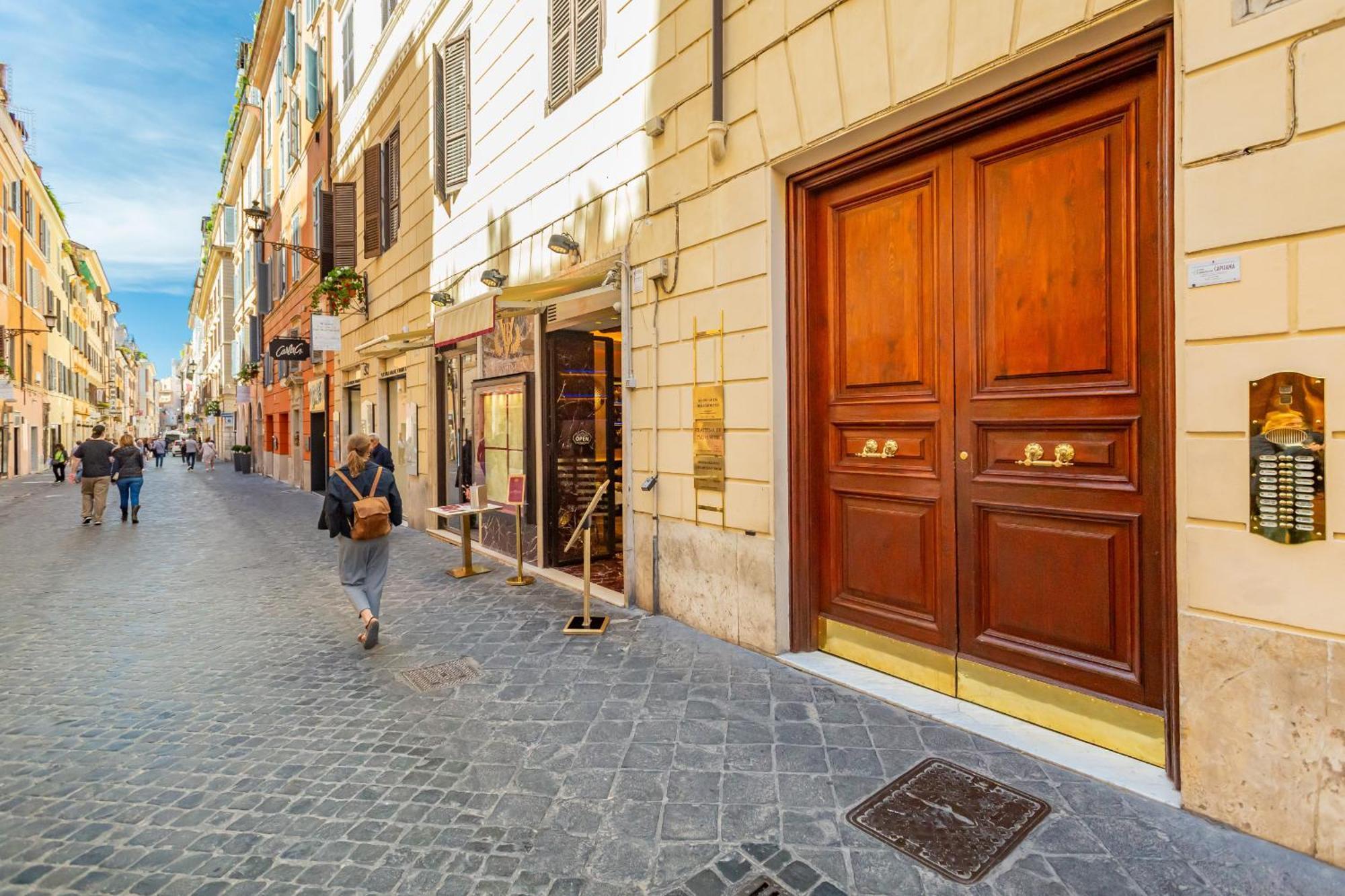 Spanish Steps Exclusive 3bdr Rom