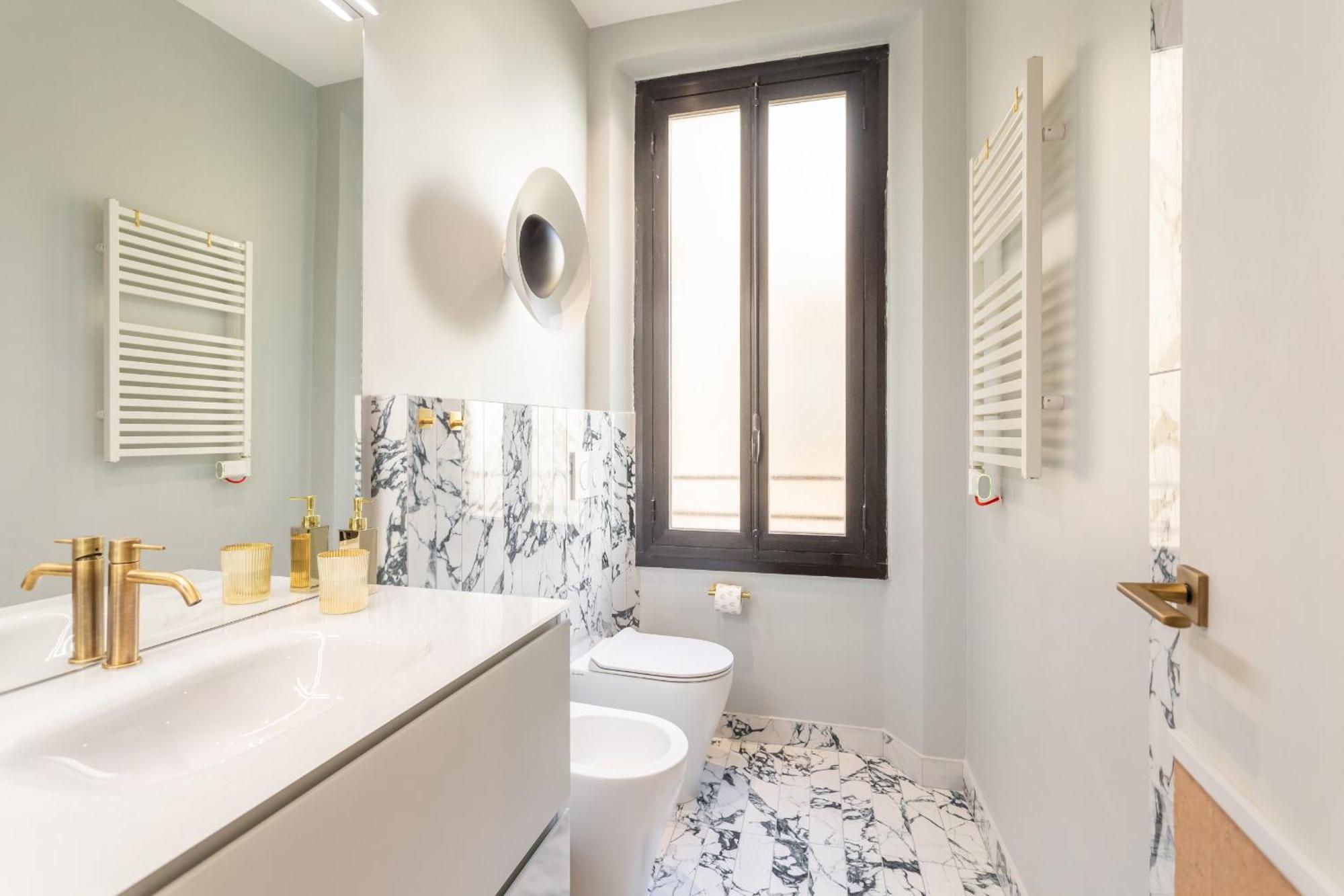 Spanish Steps Exclusive 3bdr Apartment *