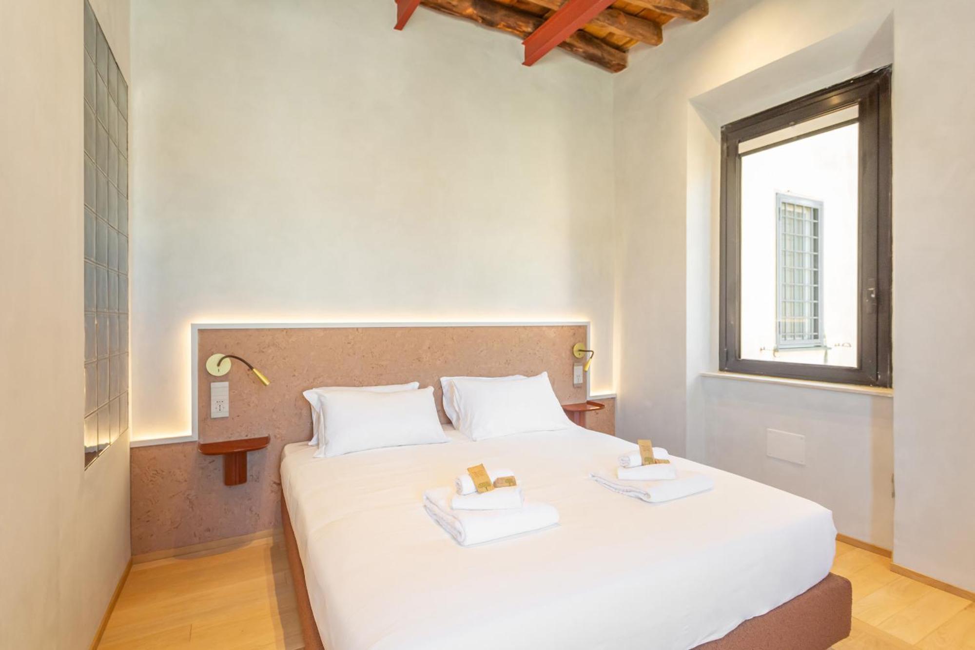 Spanish Steps Exclusive 3bdr *