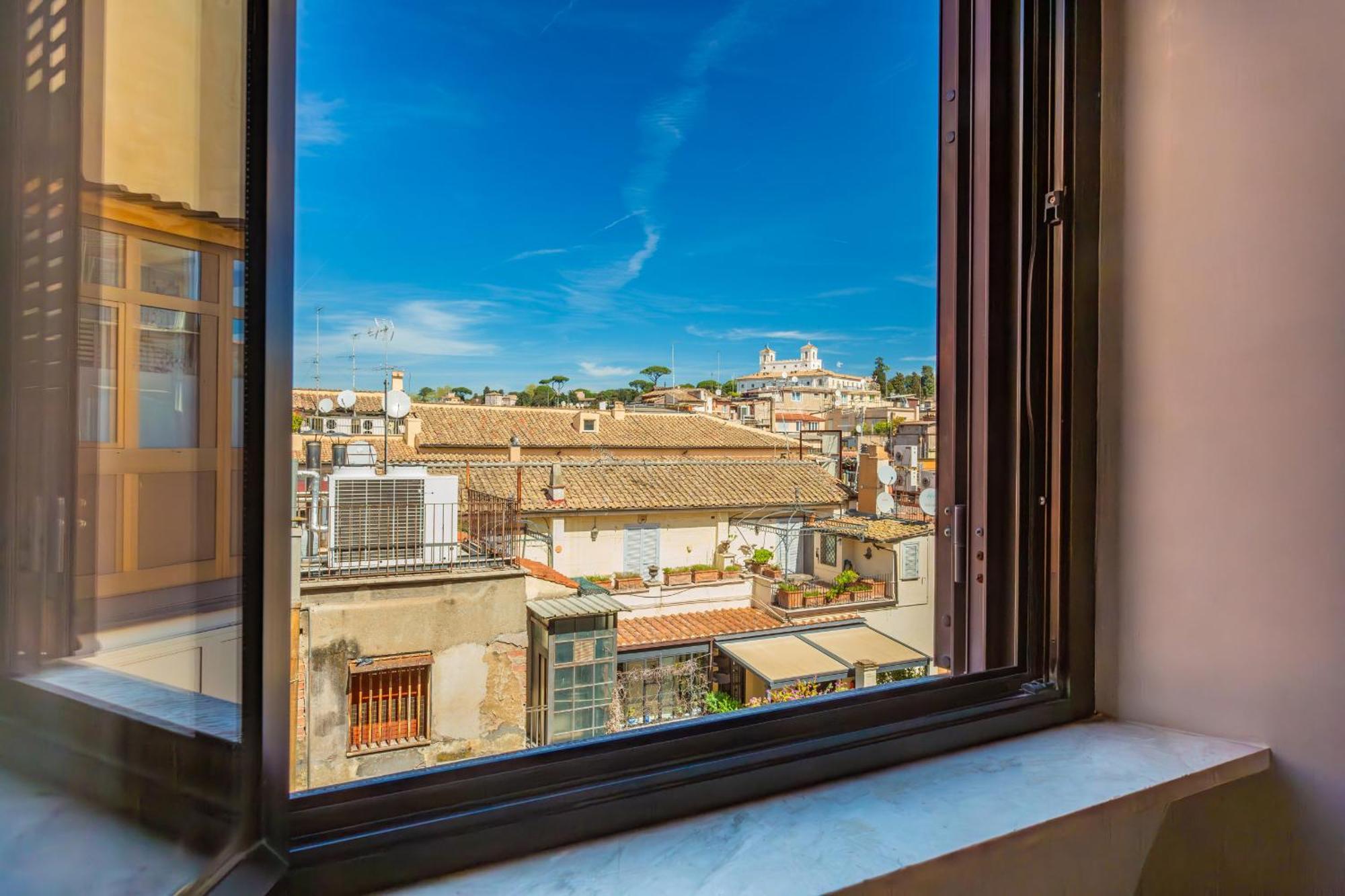 Spanish Steps Exclusive 3bdr Apartment Rom